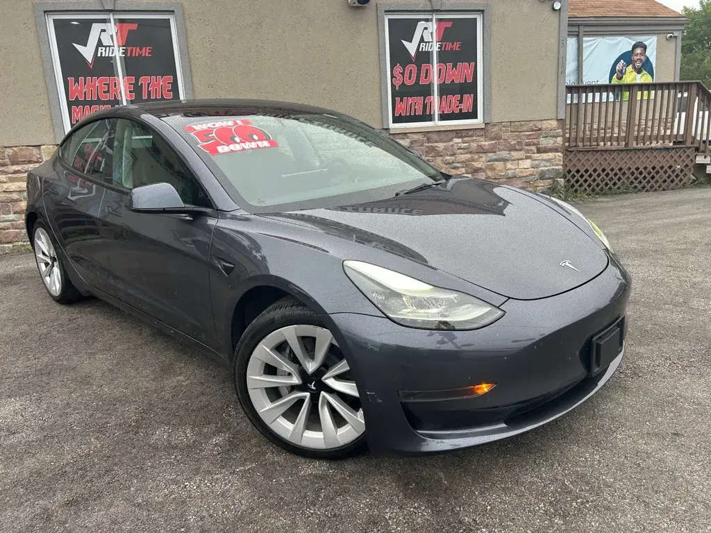 2023 Tesla Model 3 Base photo 3