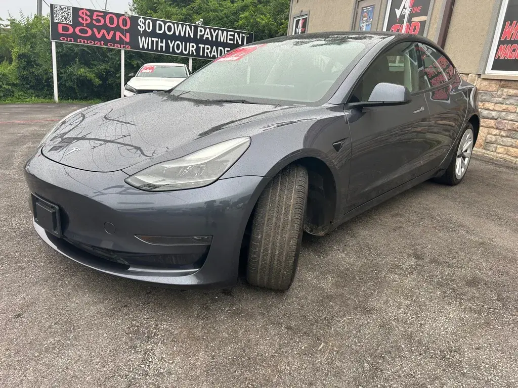 2023 Tesla Model 3 Base photo 5