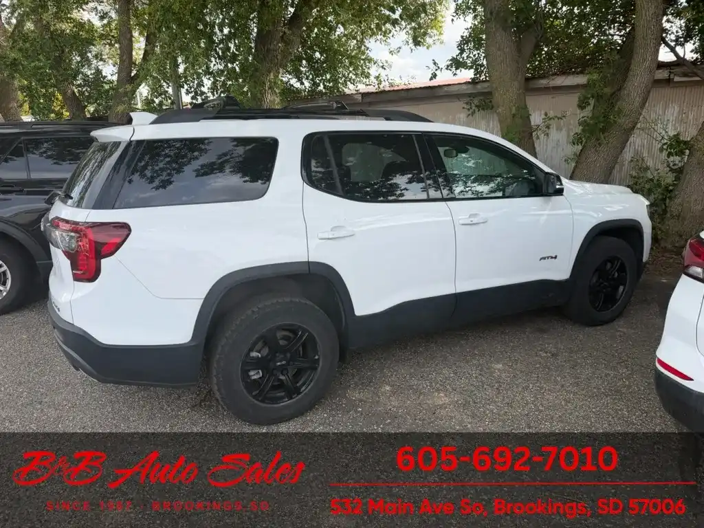 2023 GMC Acadia AT4 AWD's photo