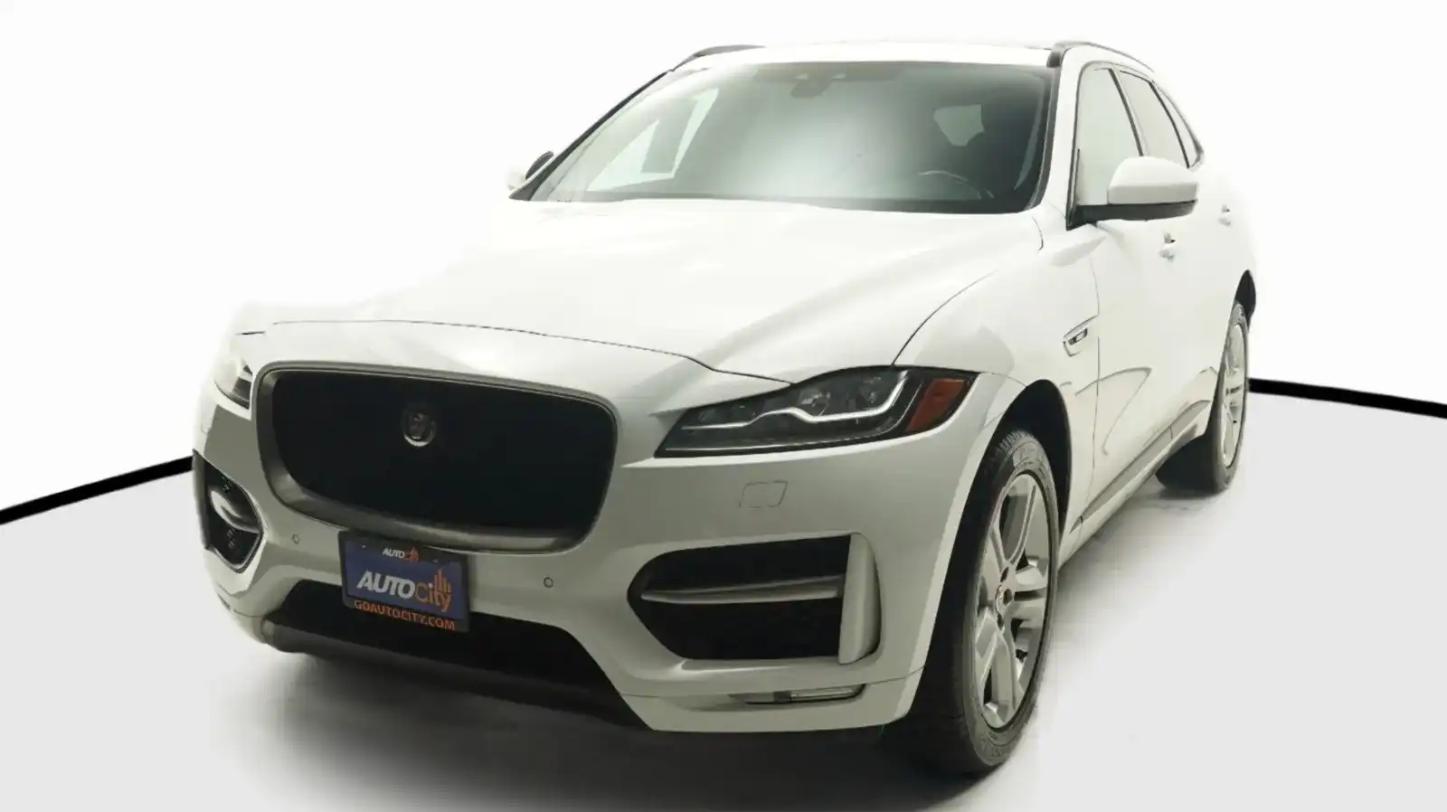 2019 Jaguar F-PACE 30t R-Sport AWD's photo