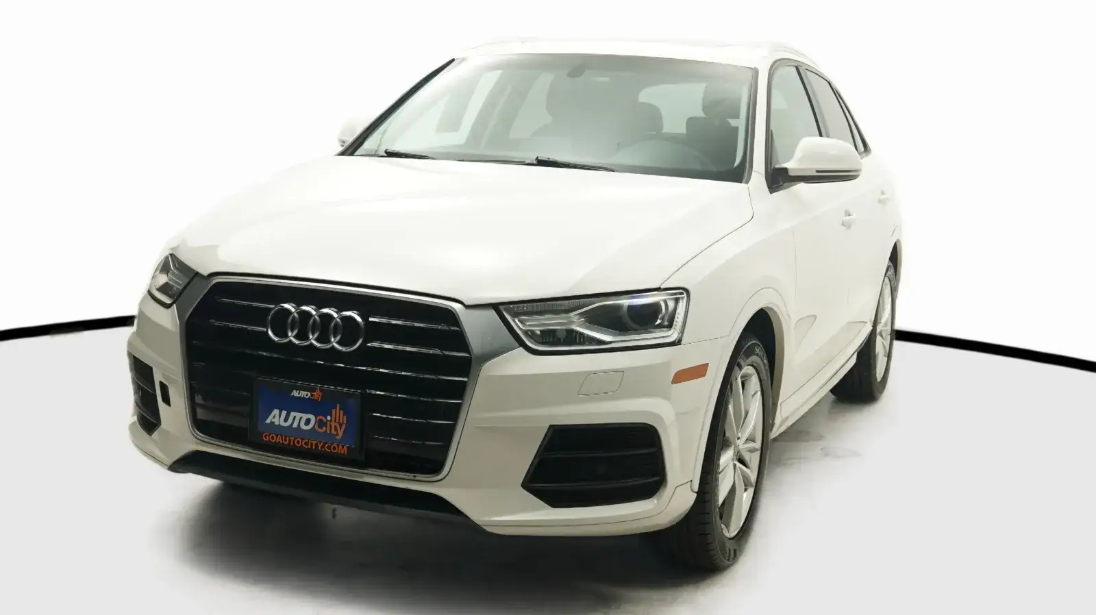 2017 Audi Q3 2.0T Premium Tiptronic photo 1