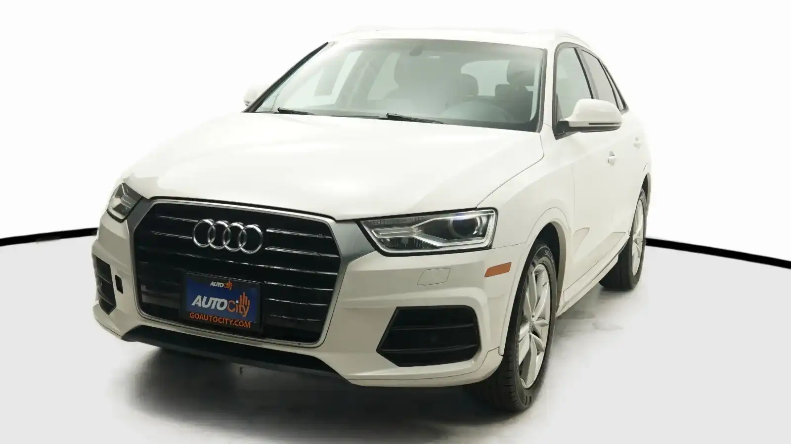2017 Audi Q3 2.0T Premium Tiptronic's photo