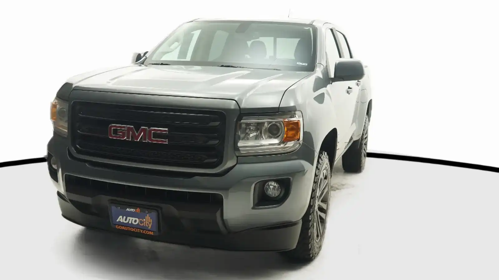 2020 GMC Canyon 2WD SLE Crew Cab Short Box's photo