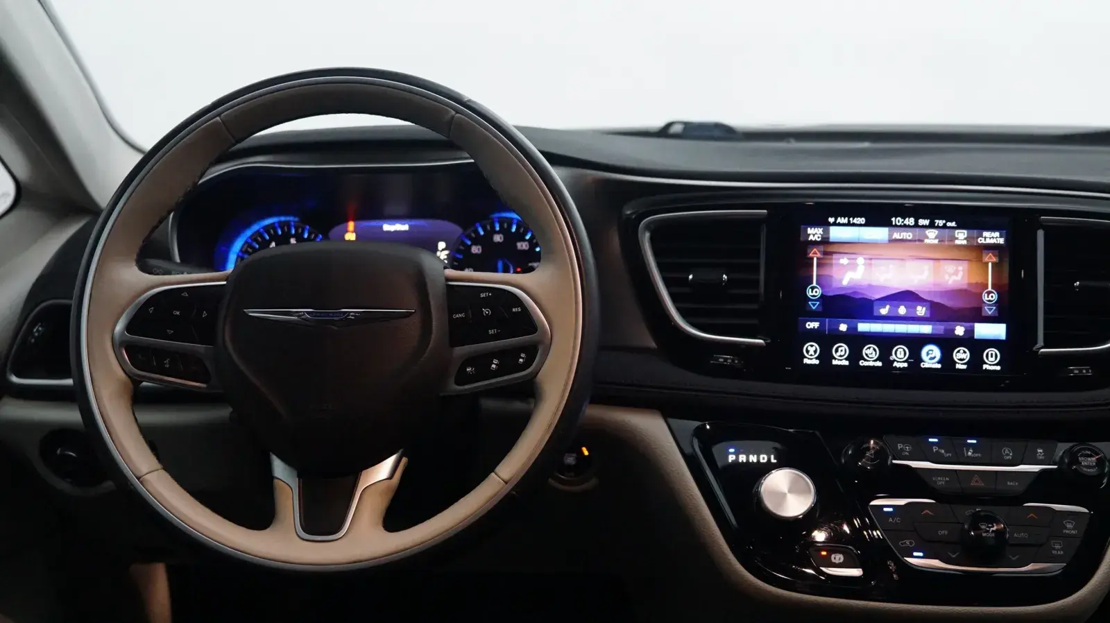 2017 Chrysler Pacifica Limited photo 4
