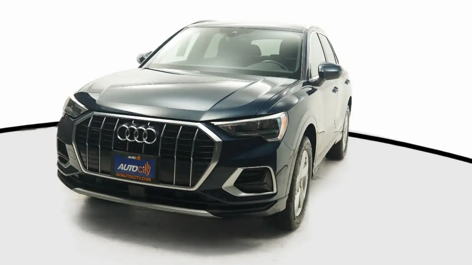 2019 Audi Q3 45 TFSI Premium quattro's photo
