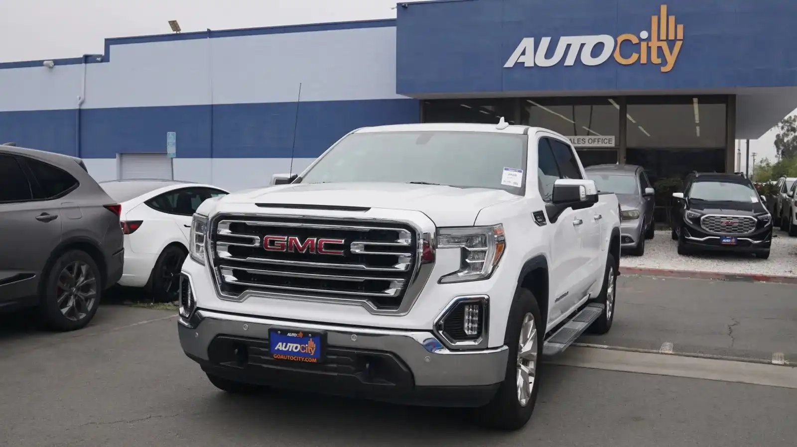 2020 GMC Sierra 2WD Crew Cab Short Box SLT's photo