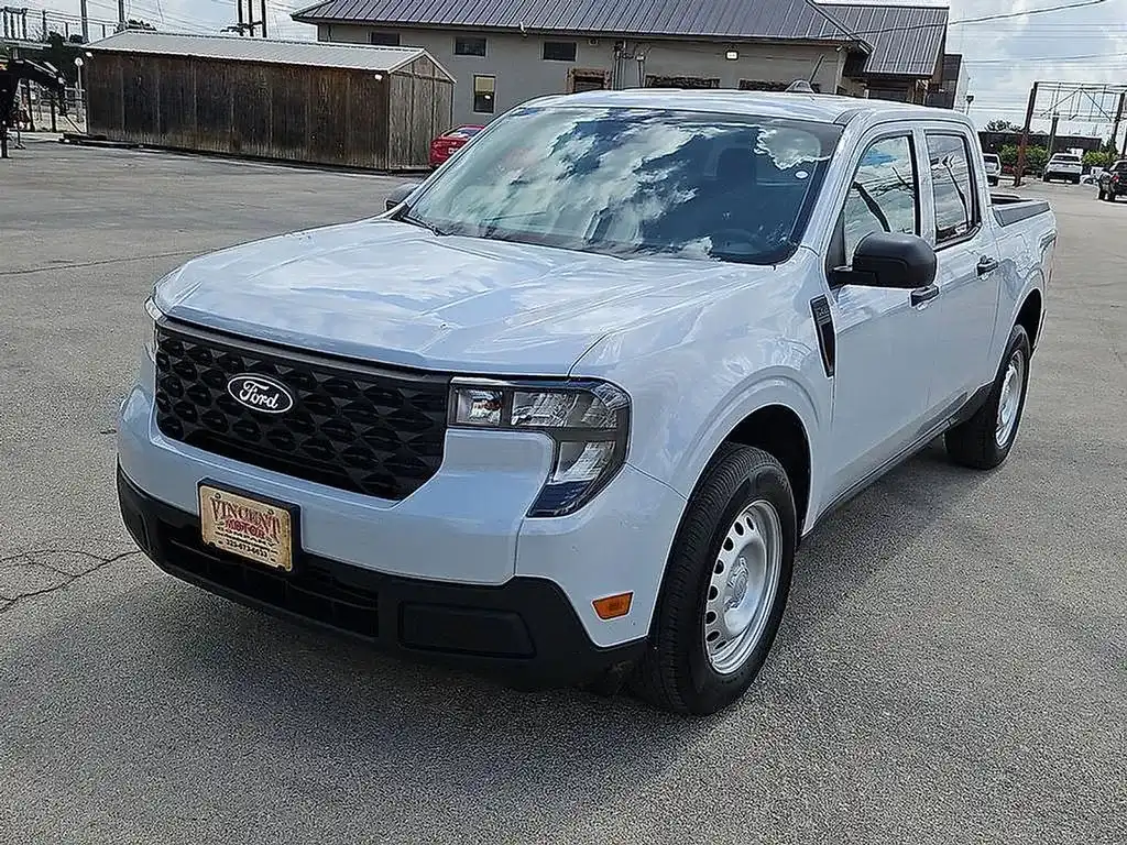 2025 Ford Maverick XL AWD's photo
