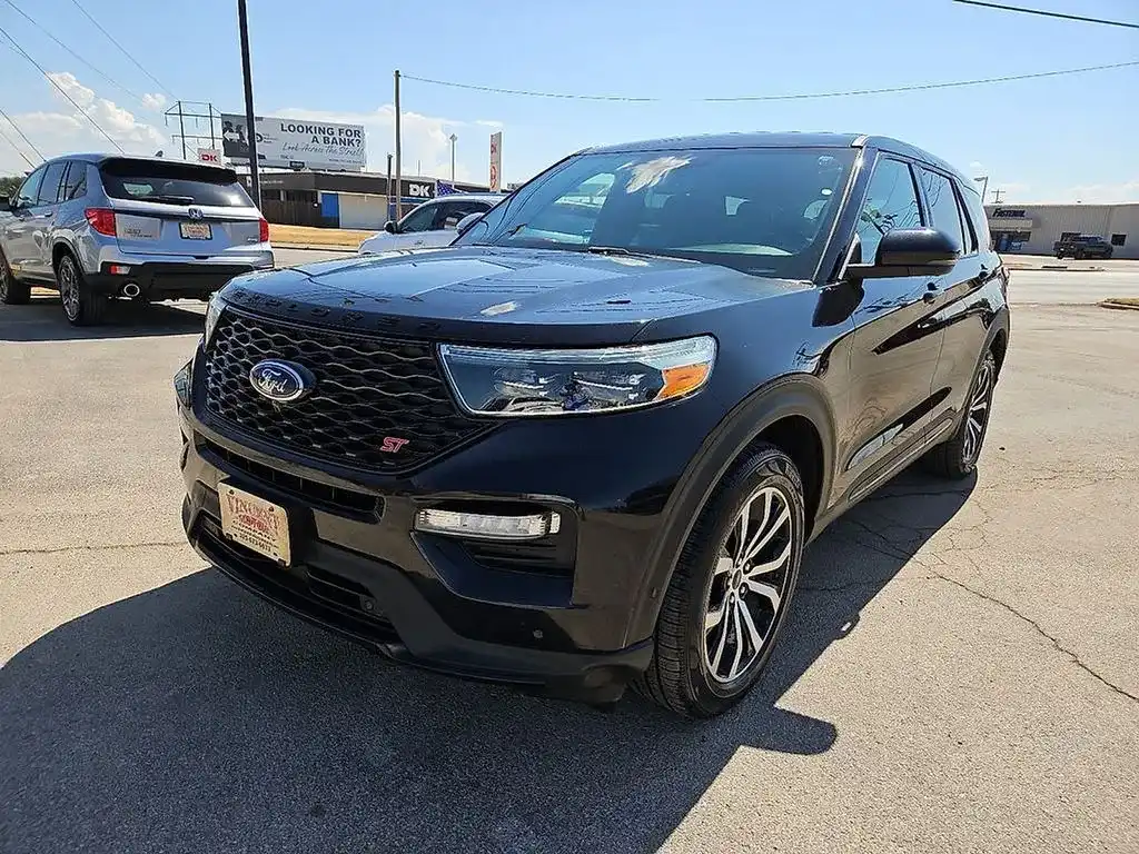 2021 Ford Explorer ST 4WD's photo