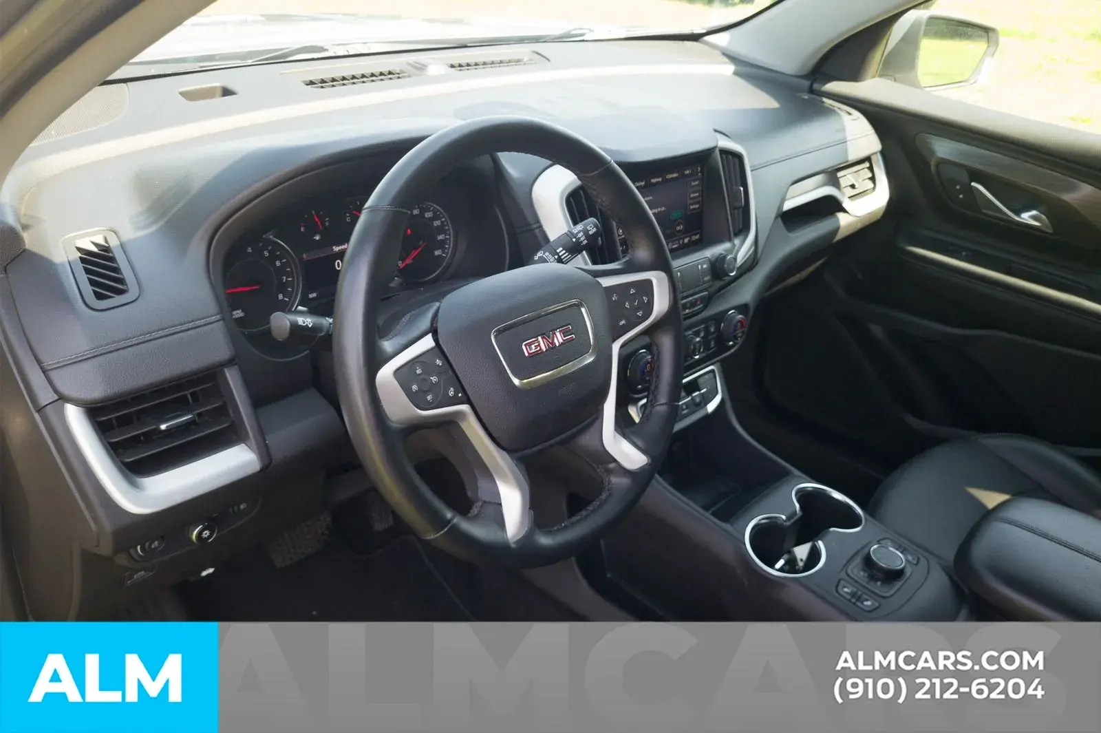 2024 GMC Terrain SLT AWD photo 5