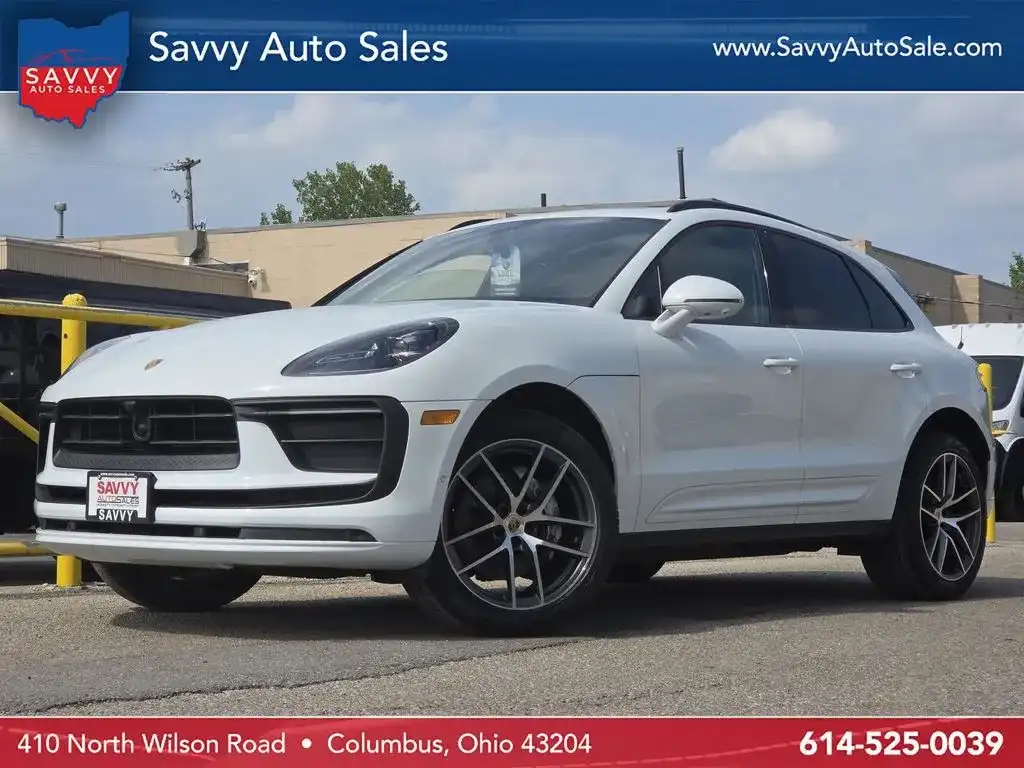 2023 Porsche Macan Base's photo