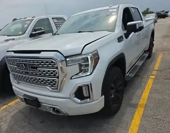 2021 GMC Sierra Denali 4WD Crew Cab Short Box's photo