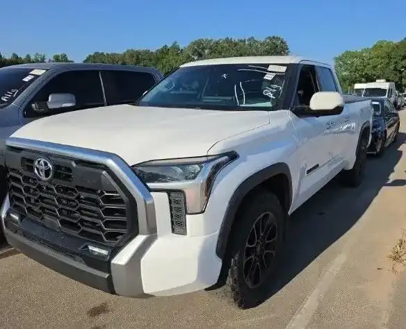2022 Toyota Tundra Limited 3.4L 4WD Double Cab 6.5' Bed's photo
