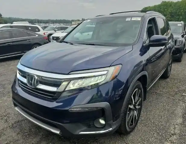 2022 Honda Pilot Touring AWD 7's photo