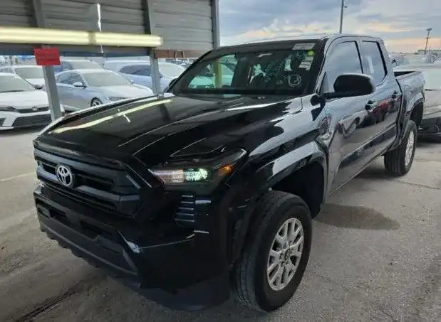 2025 Toyota Tacoma SR 2WD Double Cab's photo