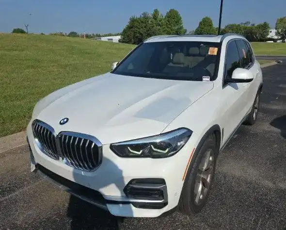 2022 BMW X5 sDrive40i's photo
