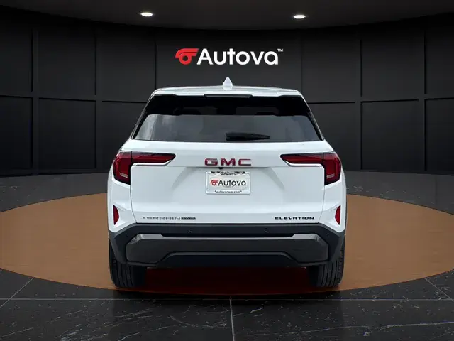2025 GMC Terrain Elevation AWD photo 4
