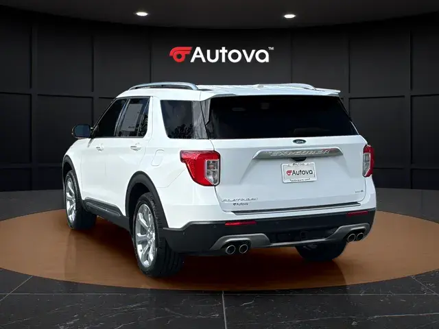 2020 Ford Explorer Platinum 4WD photo 3