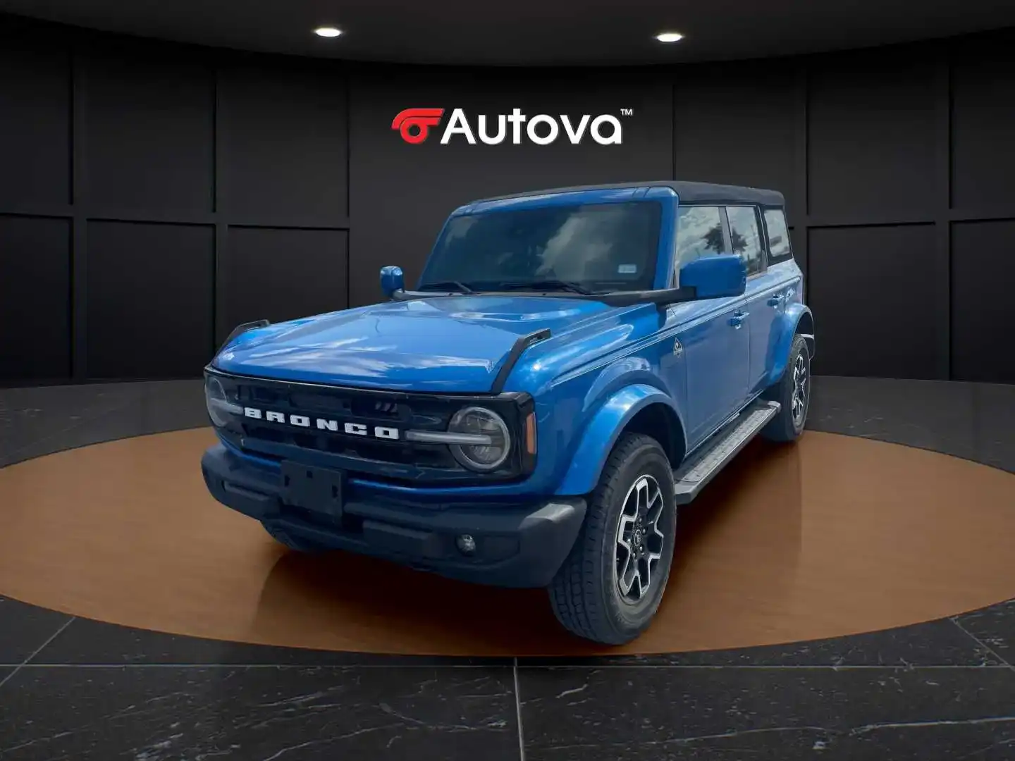 2022 Ford Bronco Outer Banks 4WD's photo