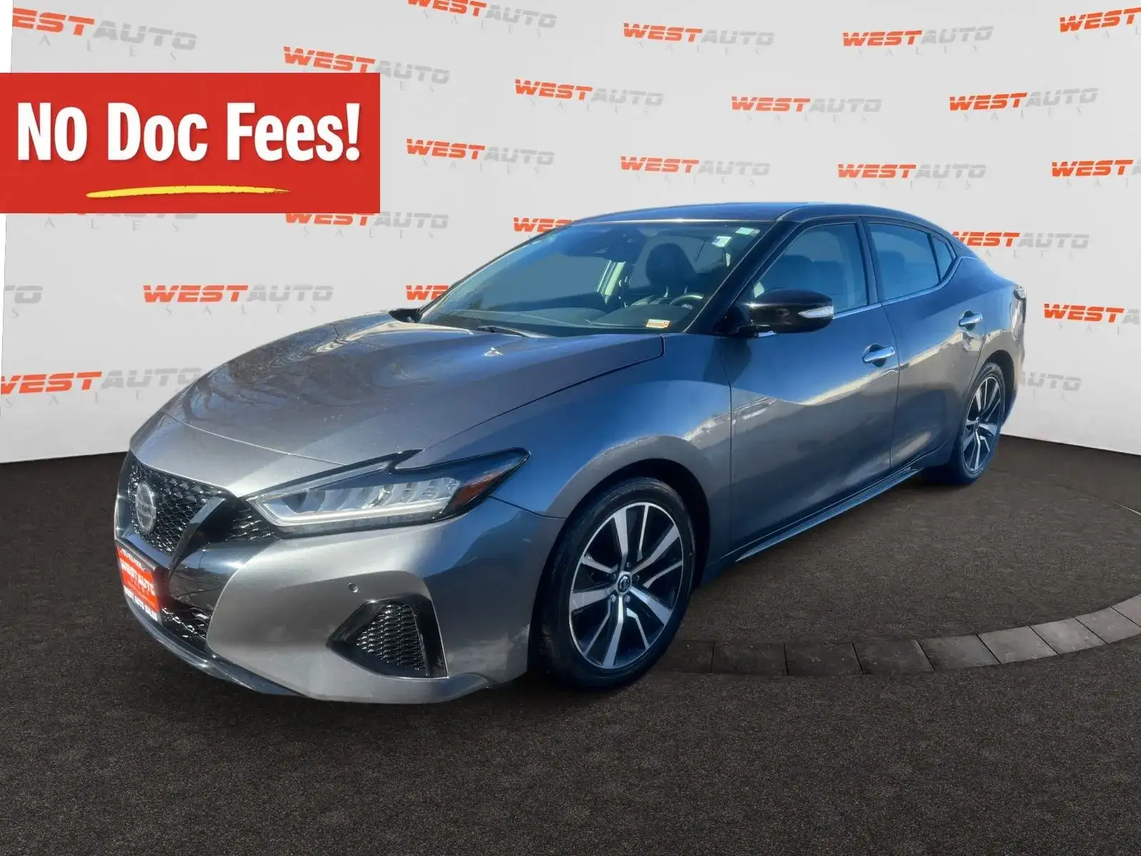 2022 Nissan Maxima SV's photo