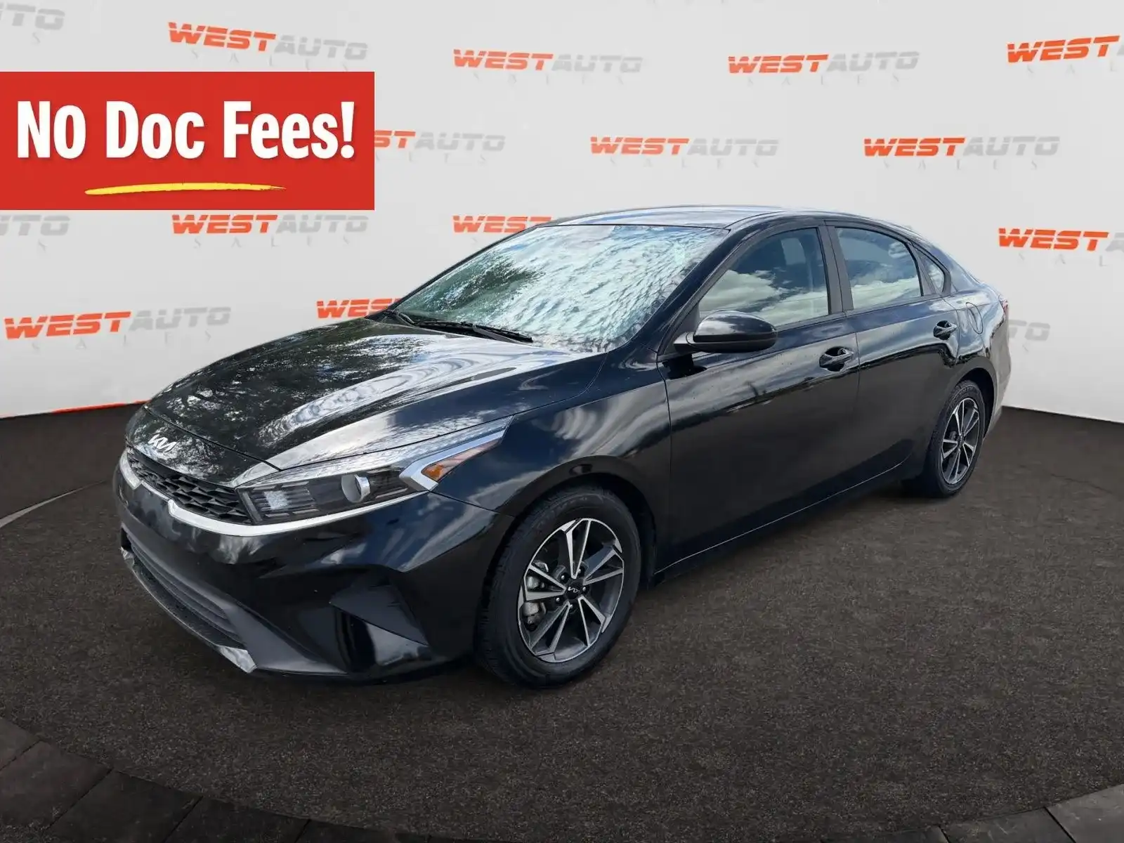 2022 Kia Forte LXS AT's photo