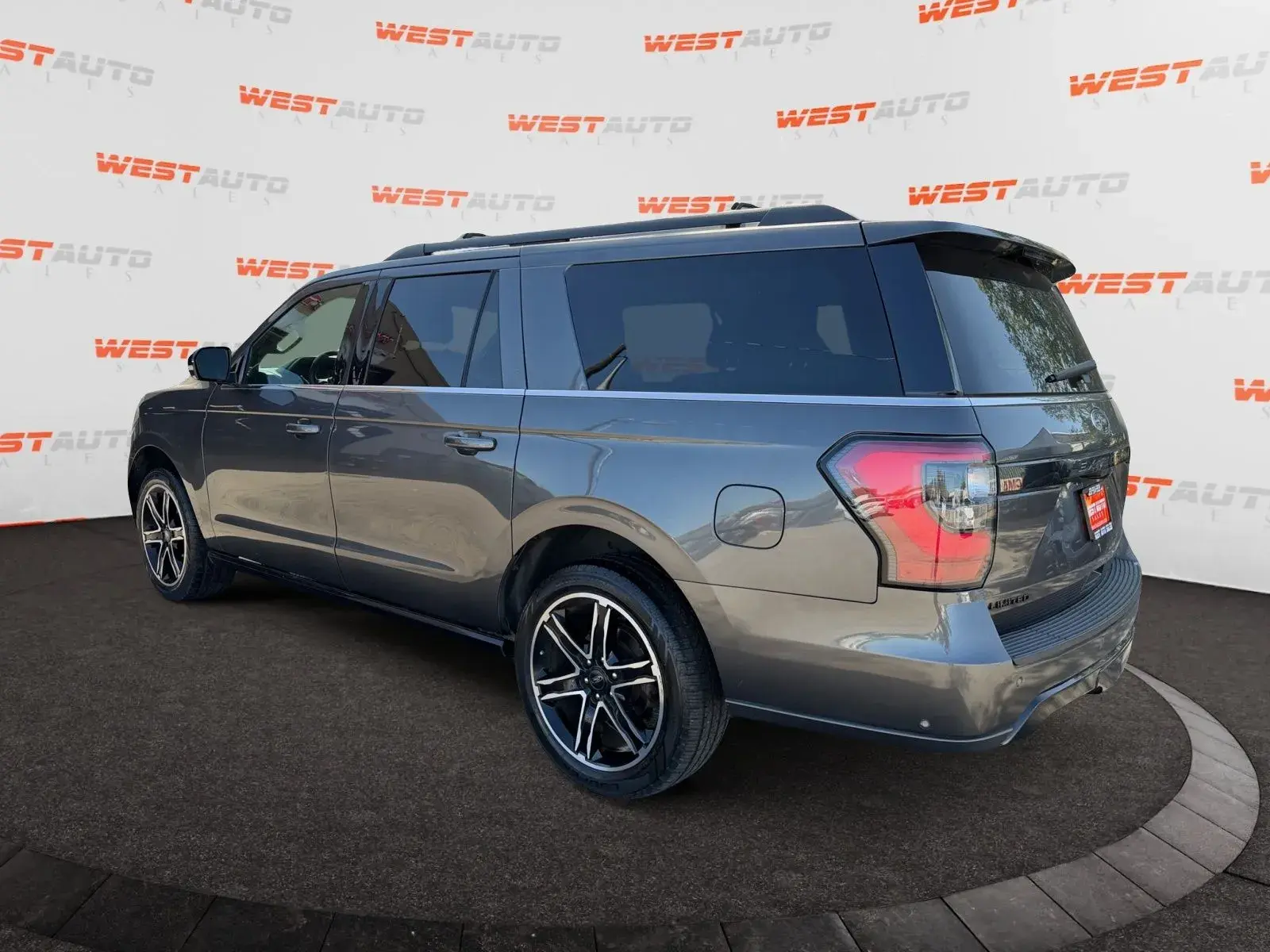 2020 Ford Expedition Limited 4WD MAX photo 3