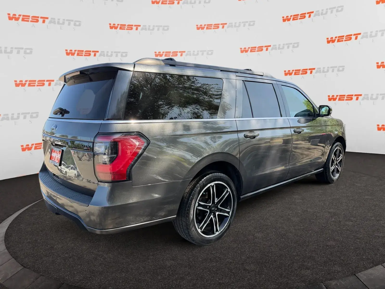 2020 Ford Expedition Limited 4WD MAX photo 5