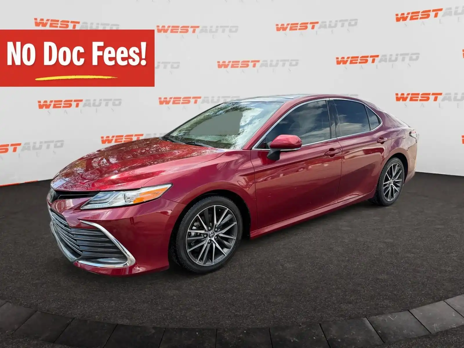 2022 Toyota Camry XLE's photo