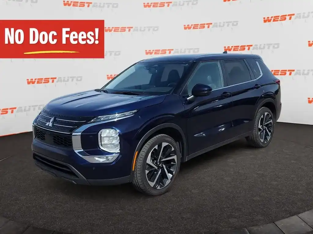 2024 Mitsubishi Outlander SE Black Edition S-AWC's photo