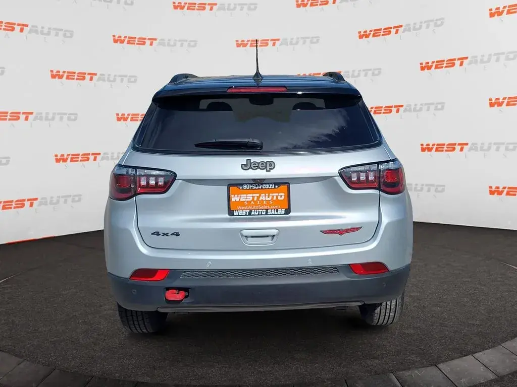 2025 Jeep Compass Trailhawk 4X4 photo 4
