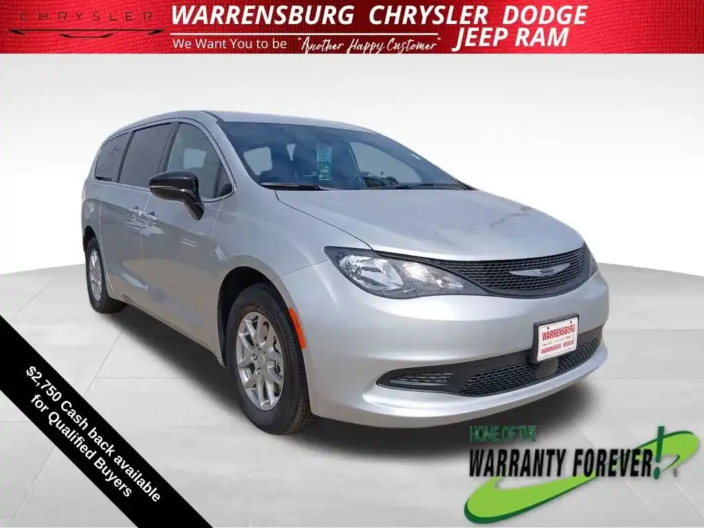 2026 Chrysler Voyager LX's photo