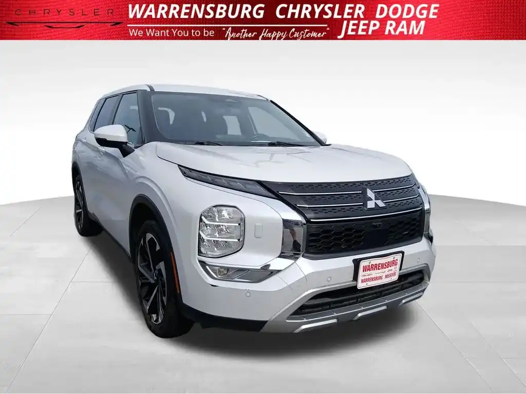 2023 Mitsubishi Outlander SE S-AWC's photo