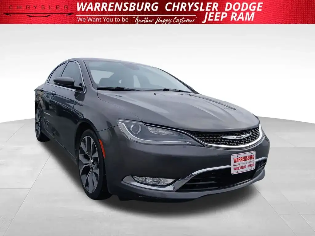 2015 Chrysler 200 C's photo