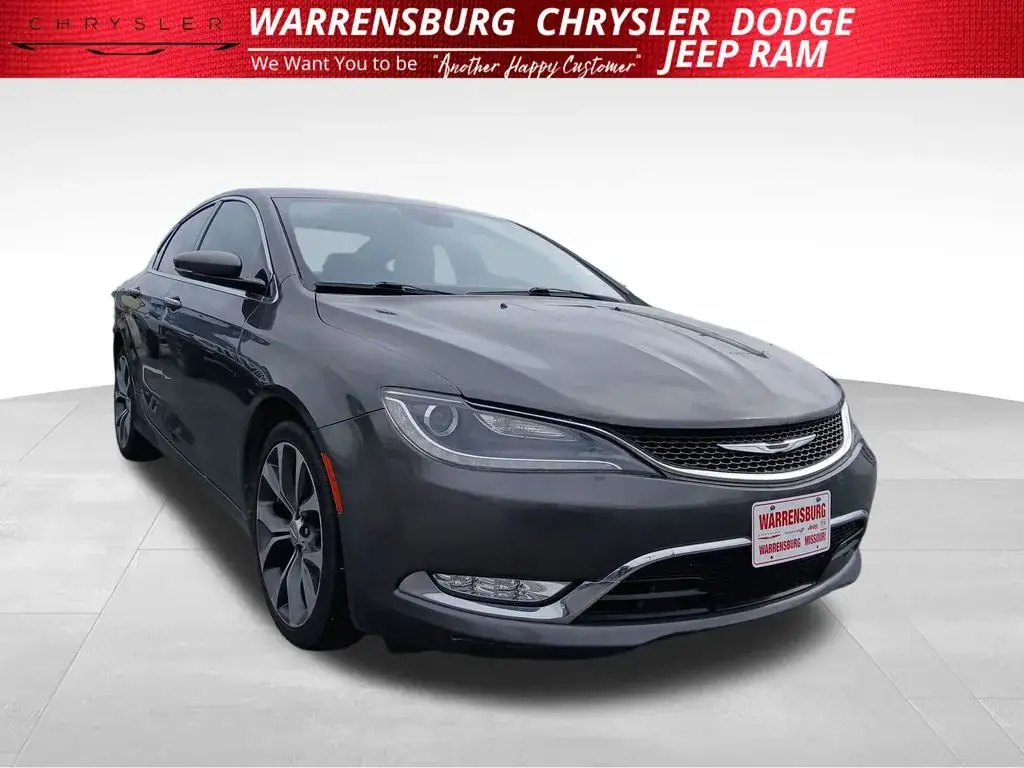 2015 Chrysler 200 C photo 1