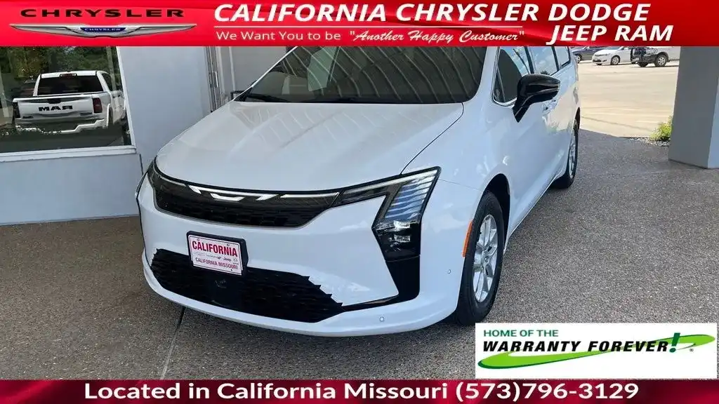 2027 Chrysler Pacifica Select's photo