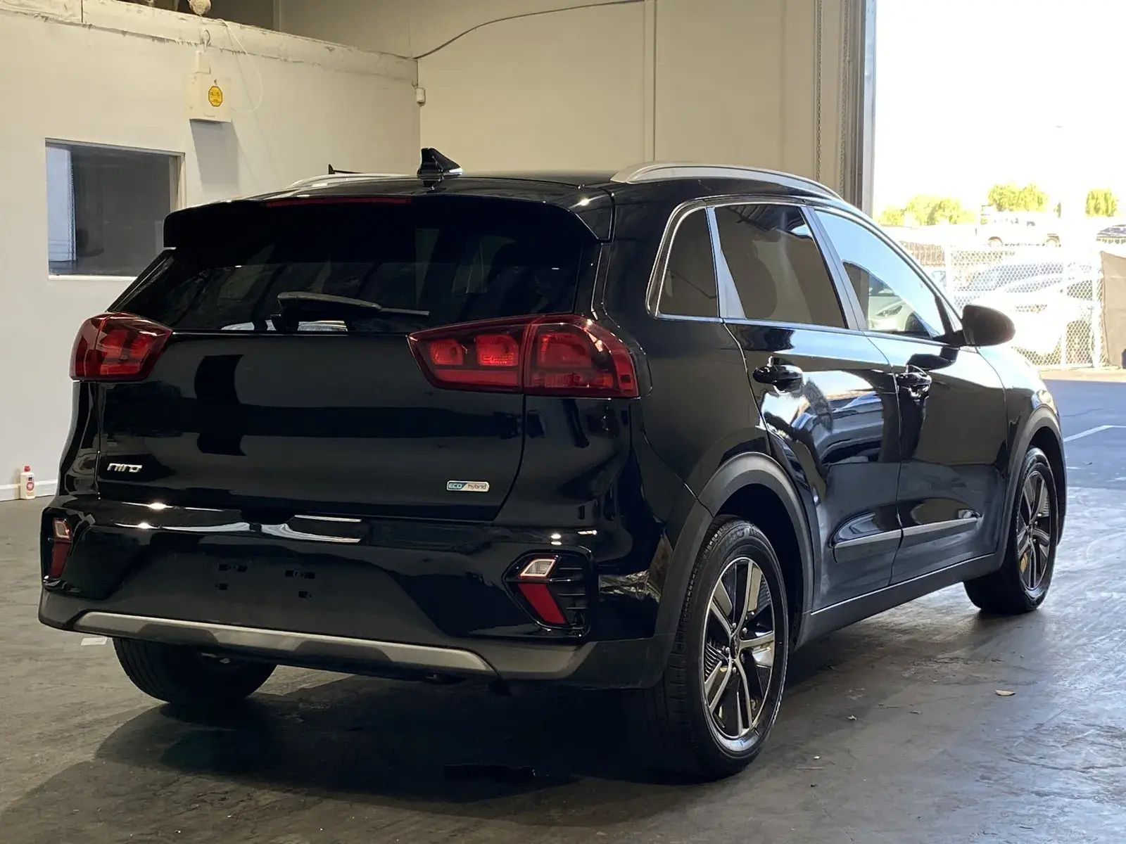 2022 Kia Niro LXS photo 4