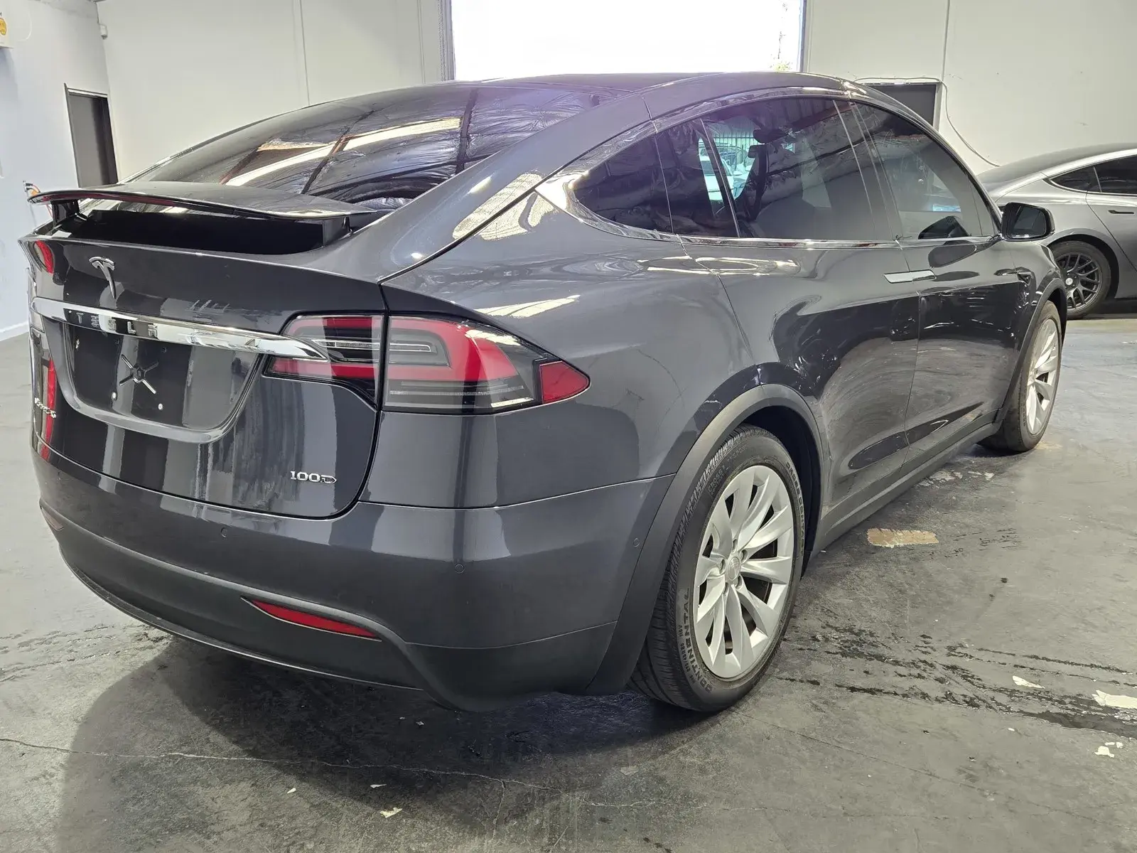 2017 Tesla Model X 90D photo 4