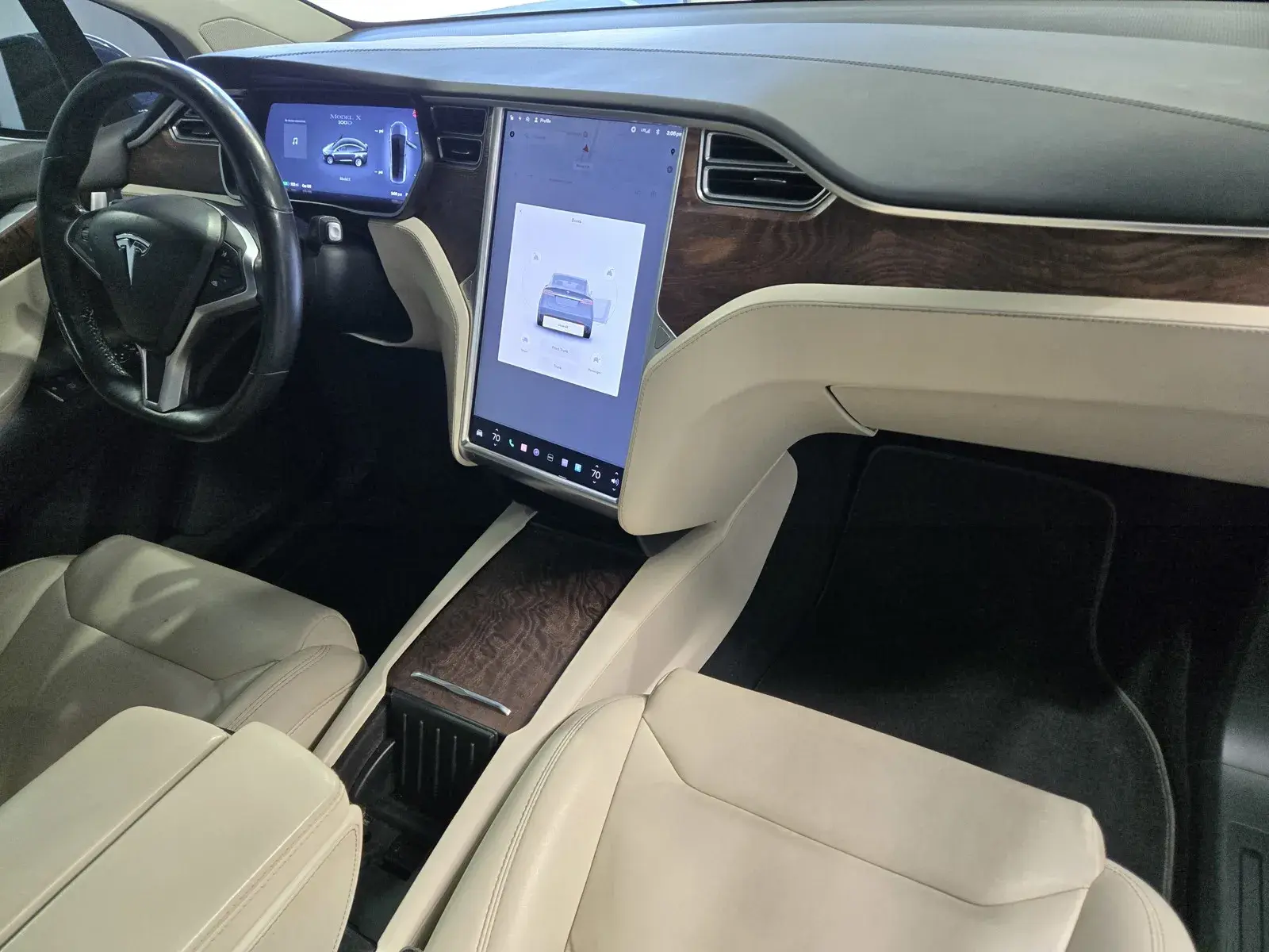 2017 Tesla Model X 90D photo 5