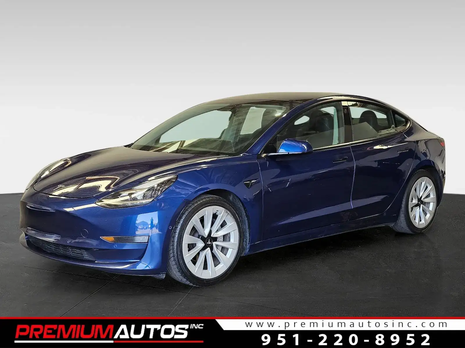 2021 Tesla Model 3 Standard Range Plus's photo