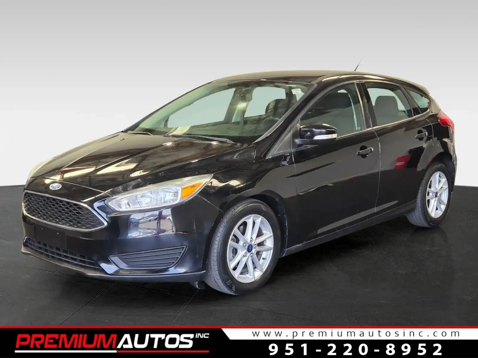 2017 Ford Focus 5 Door Hatch SE's photo