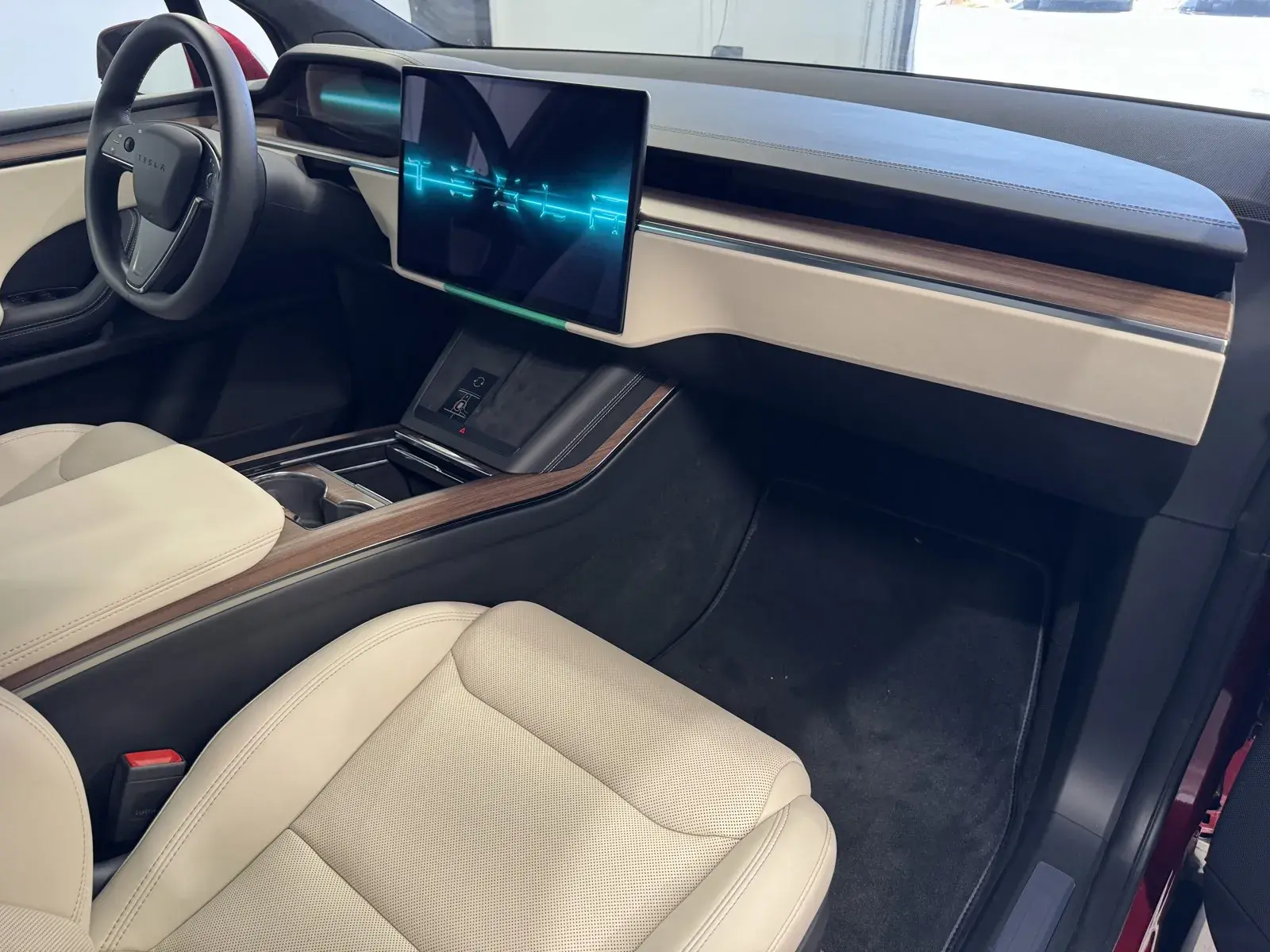 2026 Tesla Model X Long Range photo 5