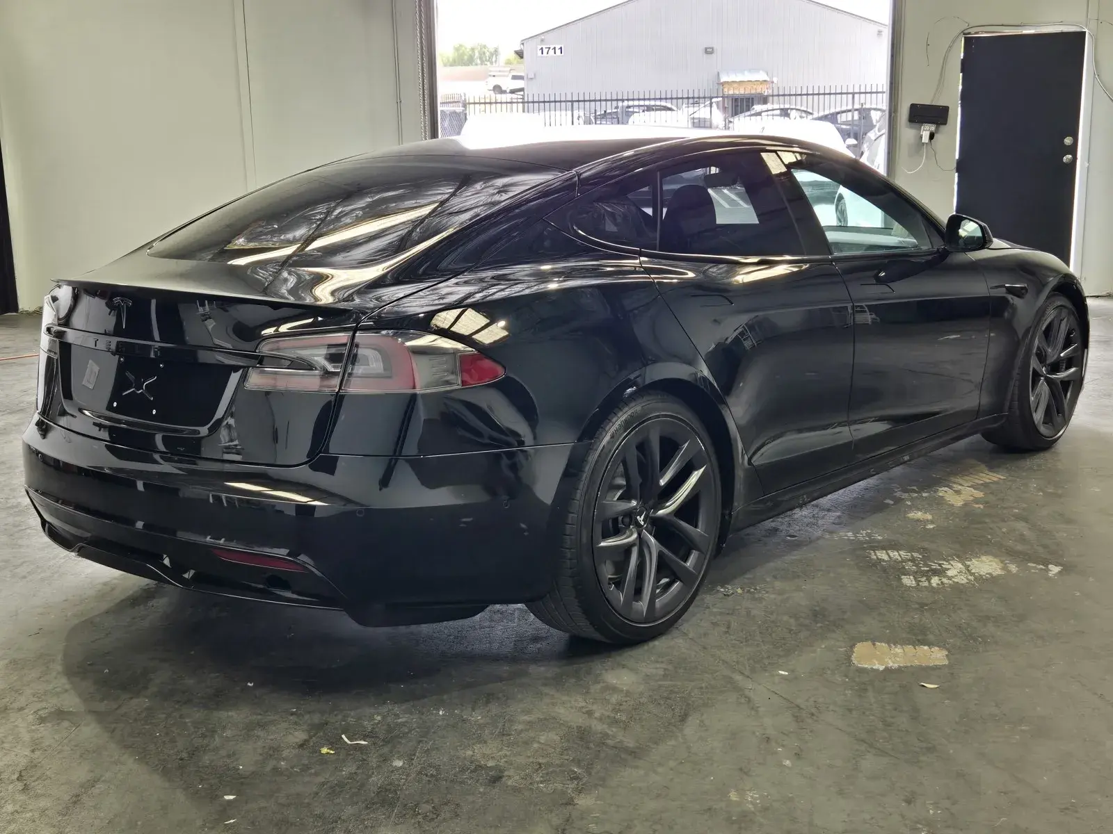 2021 Tesla Model S Plaid photo 4