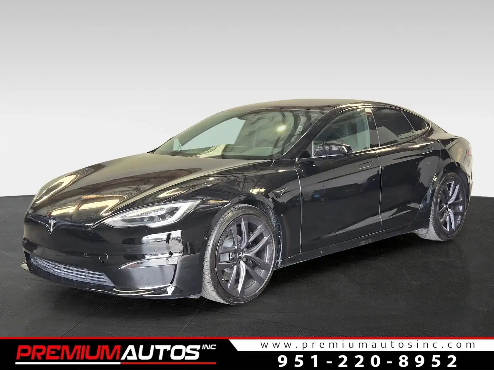 2021 Tesla Model S Plaid's photo