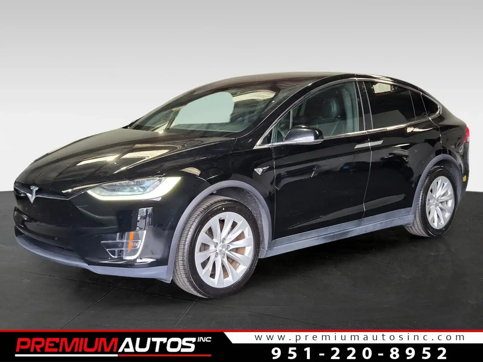 2020 Tesla Model X Long Range Plus's photo