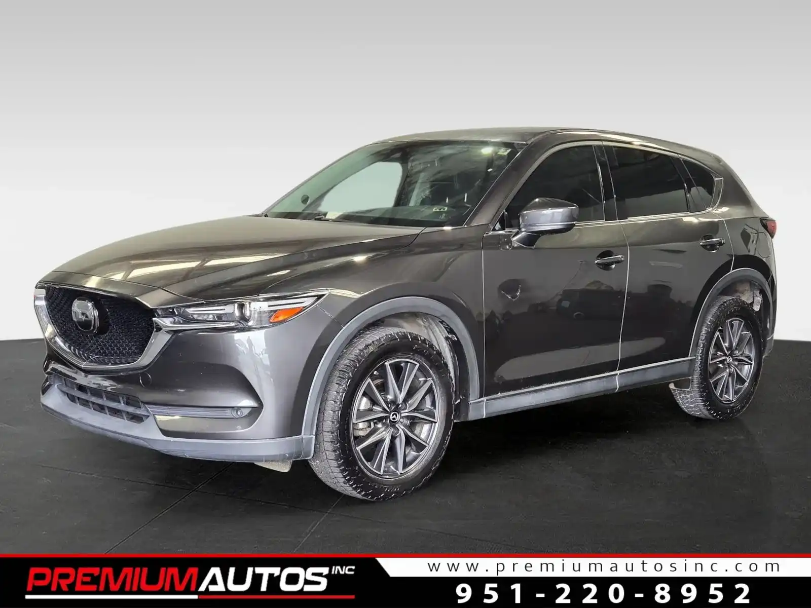 2017 Mazda CX-5 Grand Touring auto's photo