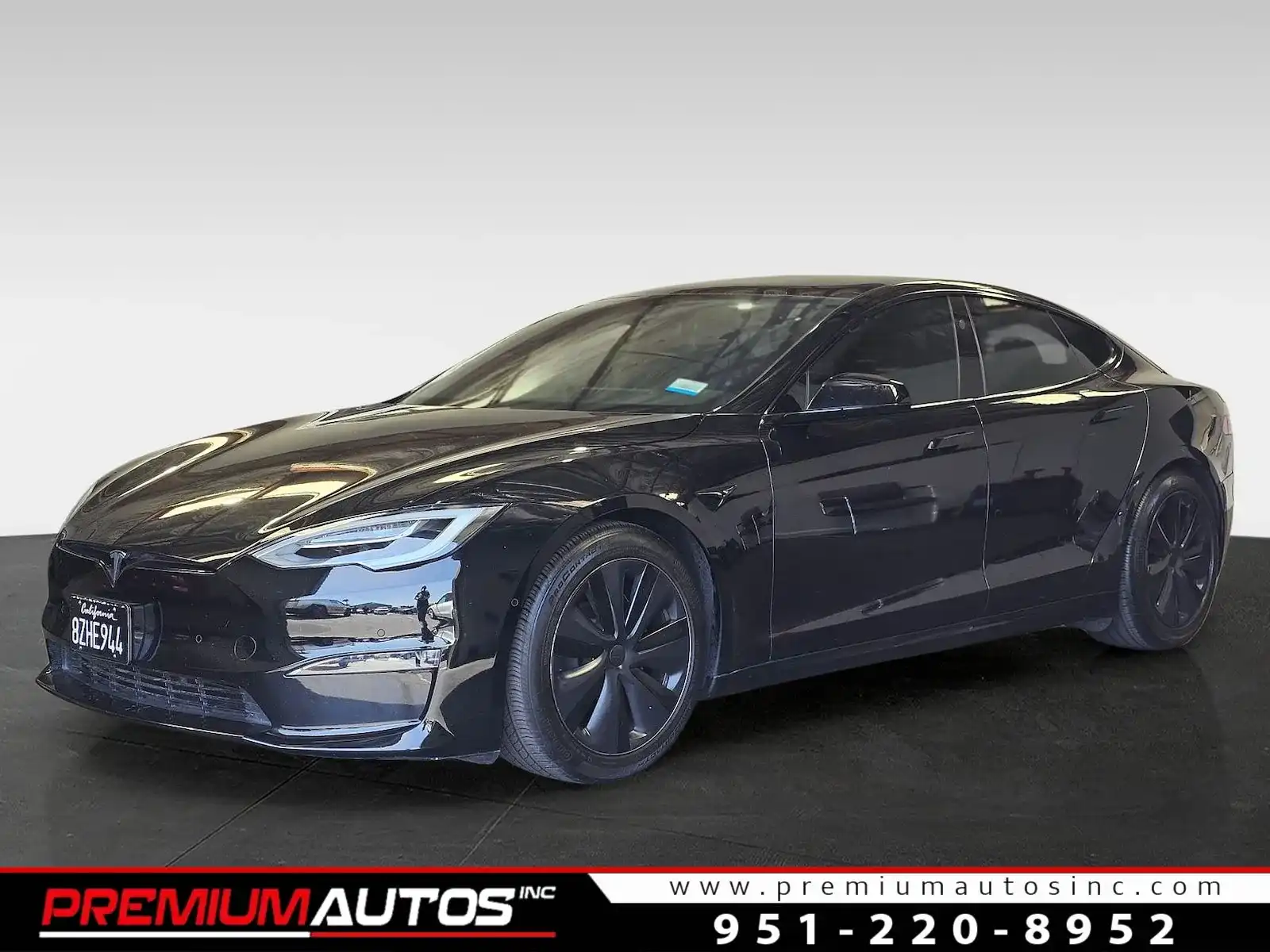 2022 Tesla Model S Base's photo