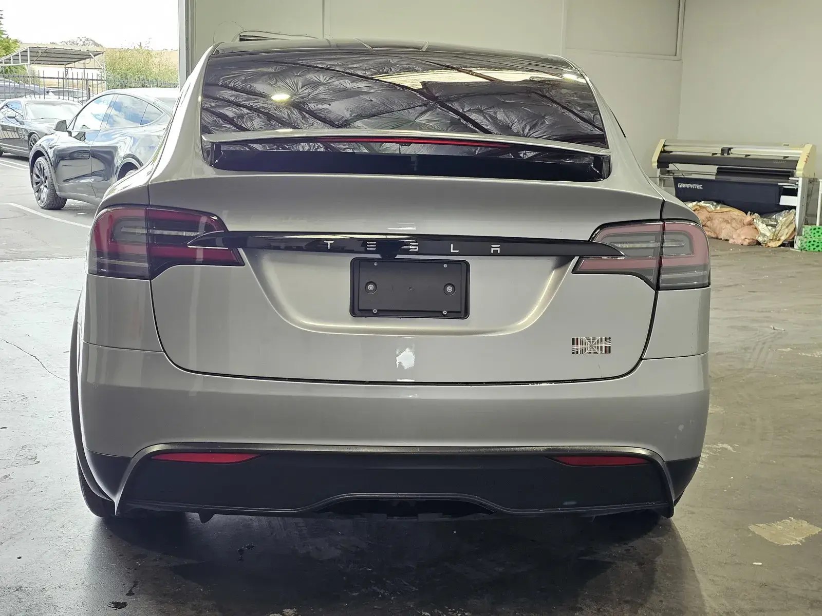 2025 Tesla Model X Plaid photo 3