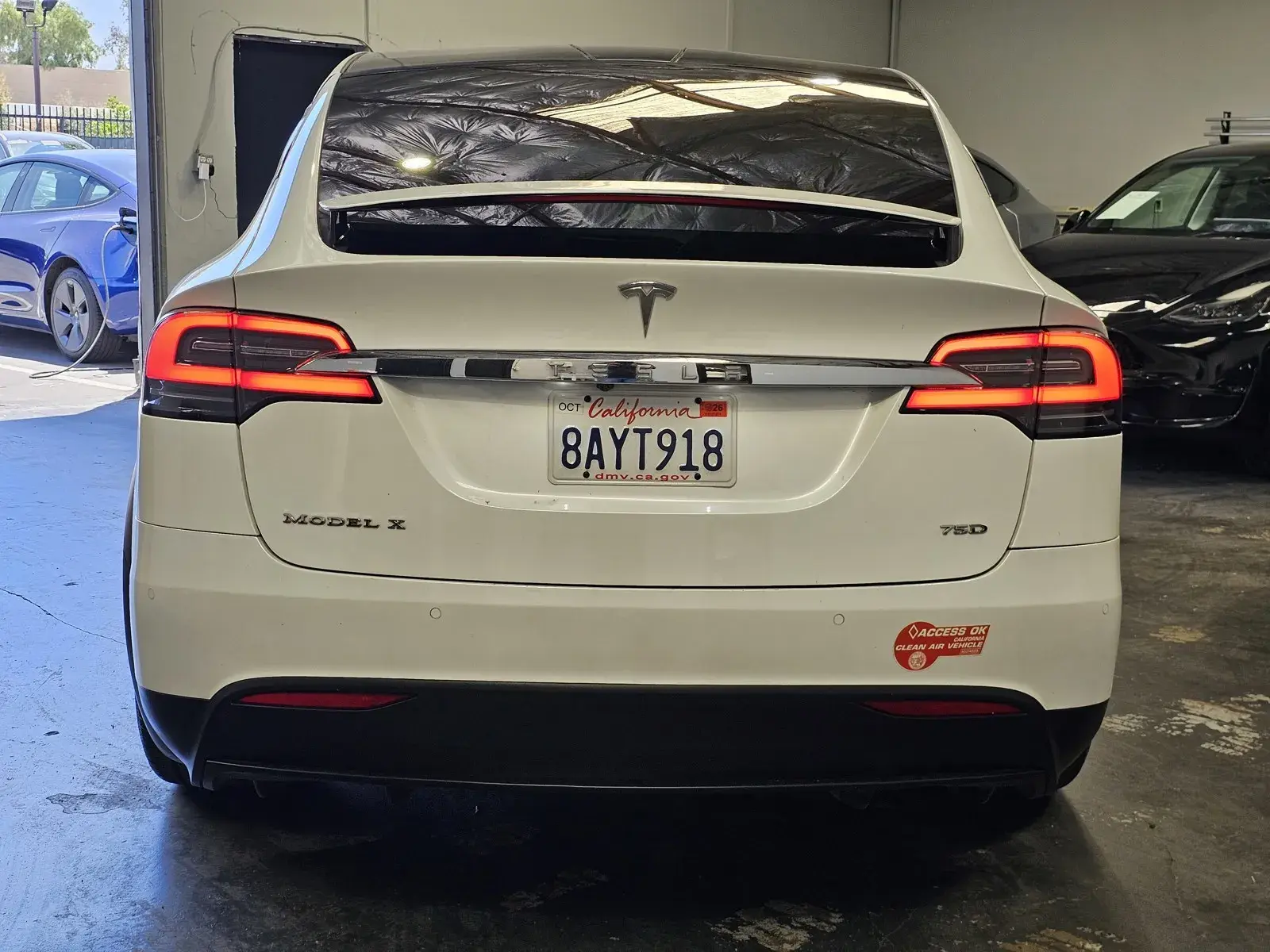 2017 Tesla Model X 75D photo 3