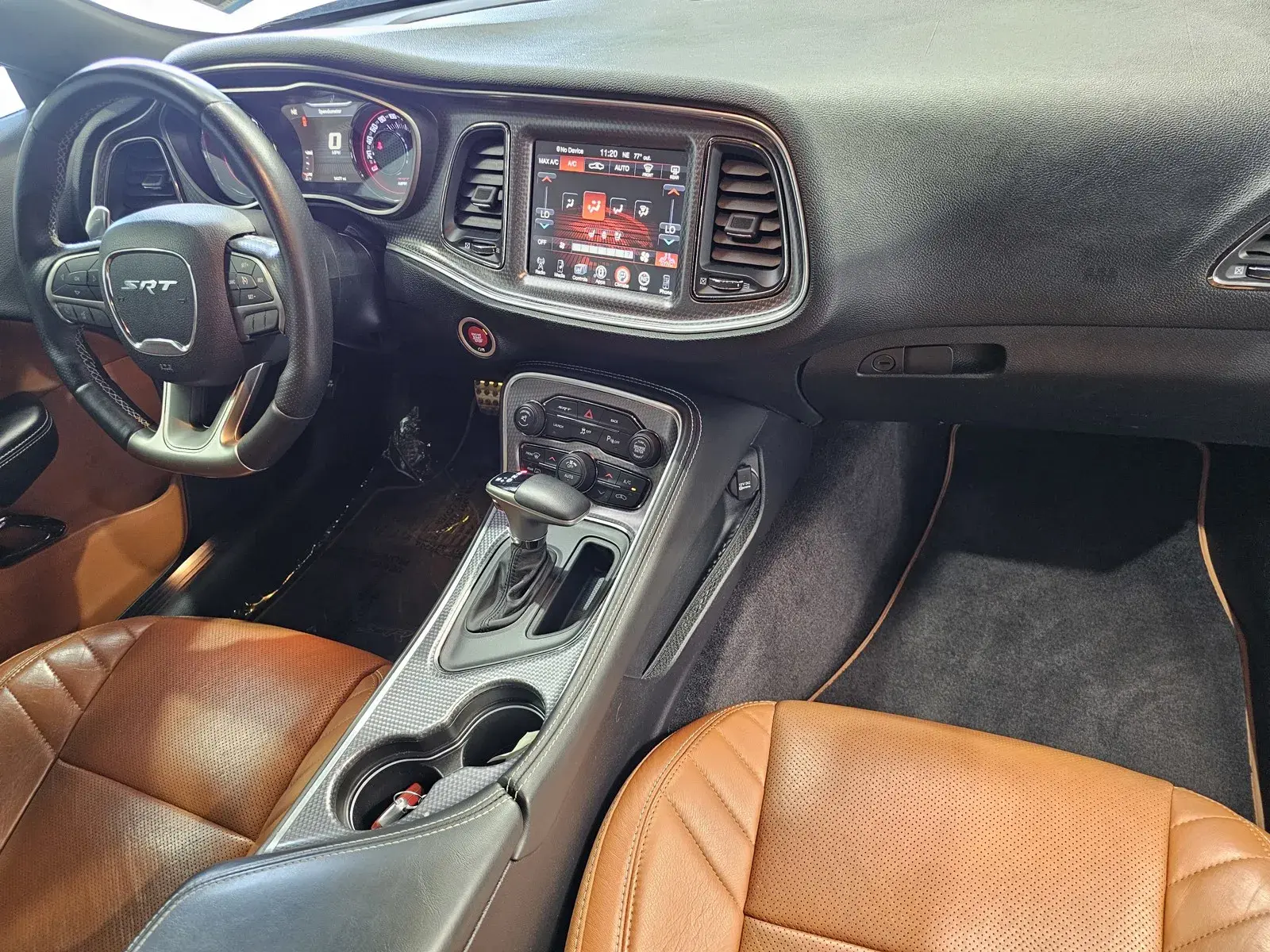 2016 Dodge Challenger SRT Hellcat photo 5