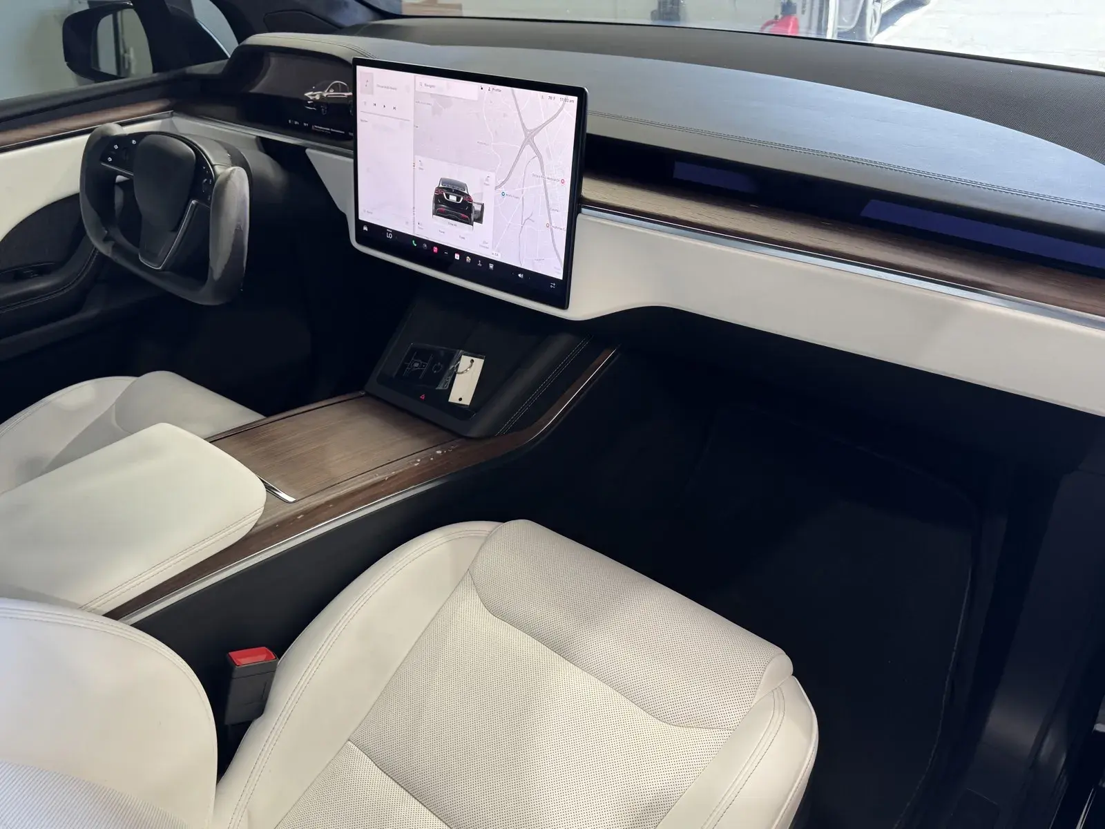 2023 Tesla Model X Long Range photo 5