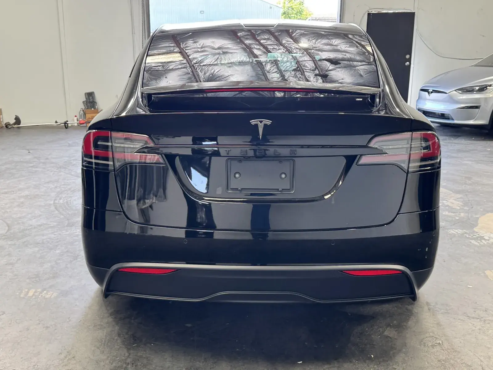 2023 Tesla Model X Long Range photo 3